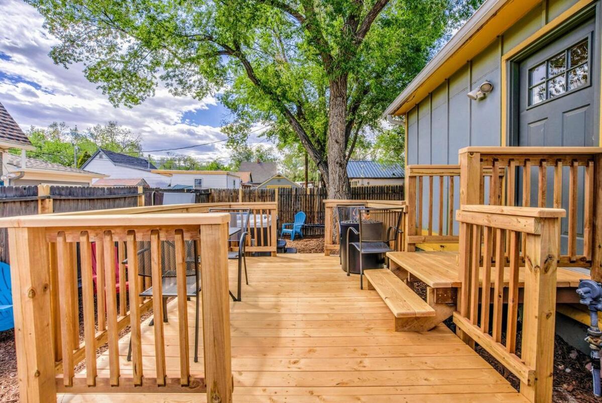 The Vibrant Victorian Hot Tub & Fire Pit In Occ Villa Colorado Springs Exterior photo